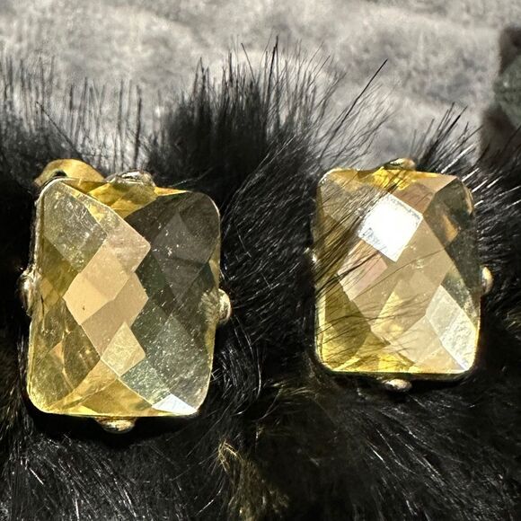 Vintage Faceted Yellow-Green Stud Earrings Gold Stud Earrings - Picture 8 of 17